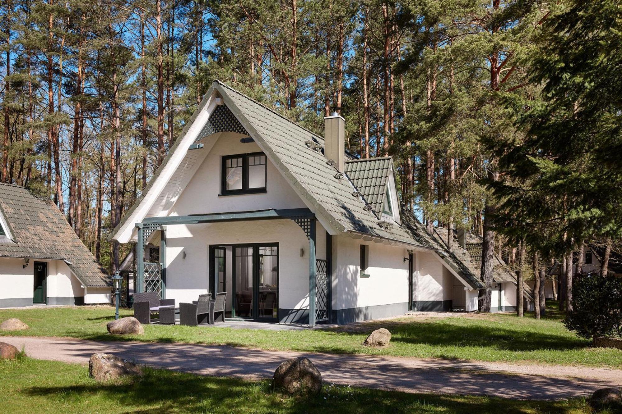 Van Der Valk Naturresort Drewitz Nossentiner Huette Exterior photo