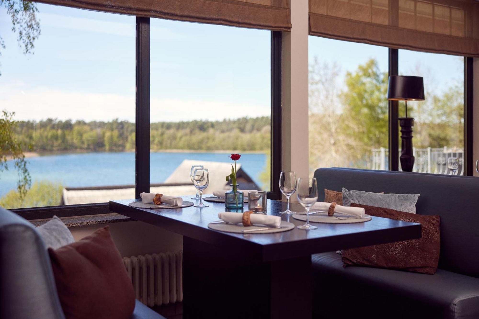 Van Der Valk Naturresort Drewitz Nossentiner Huette Exterior photo