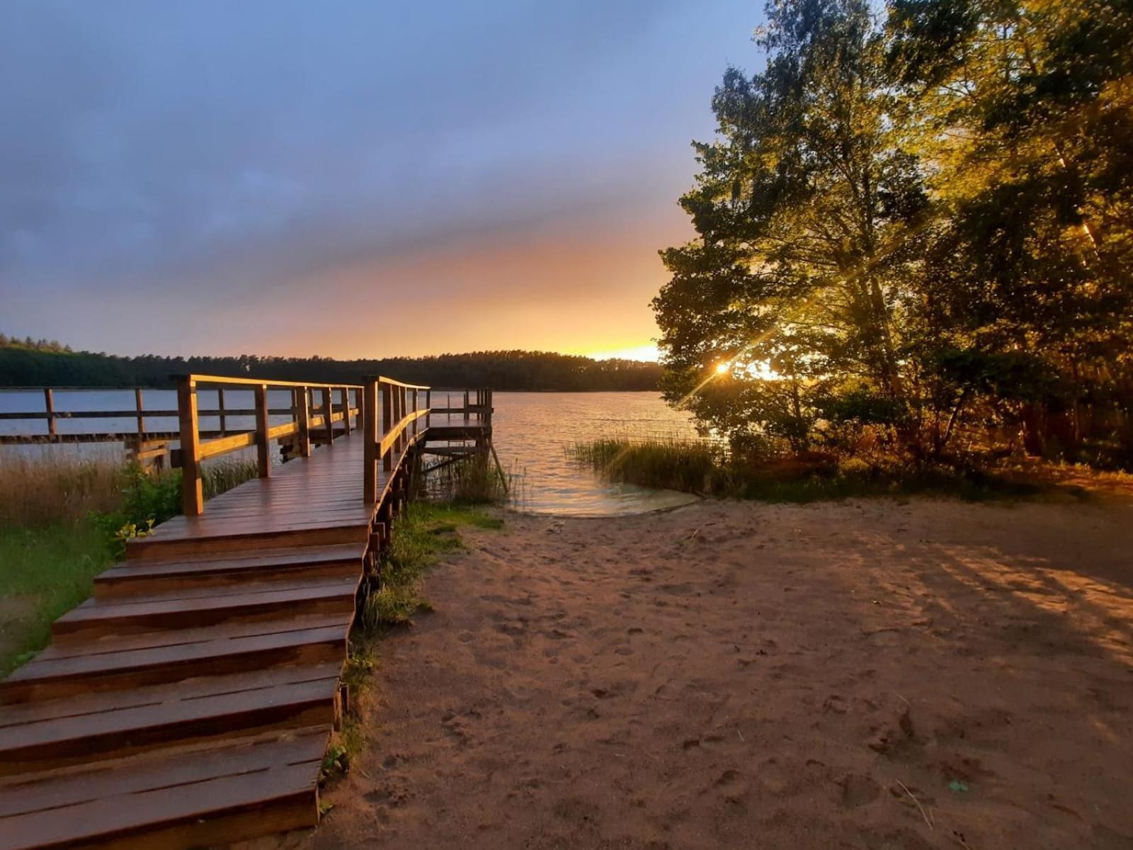 Van Der Valk Naturresort Drewitz Nossentiner Huette Exterior photo