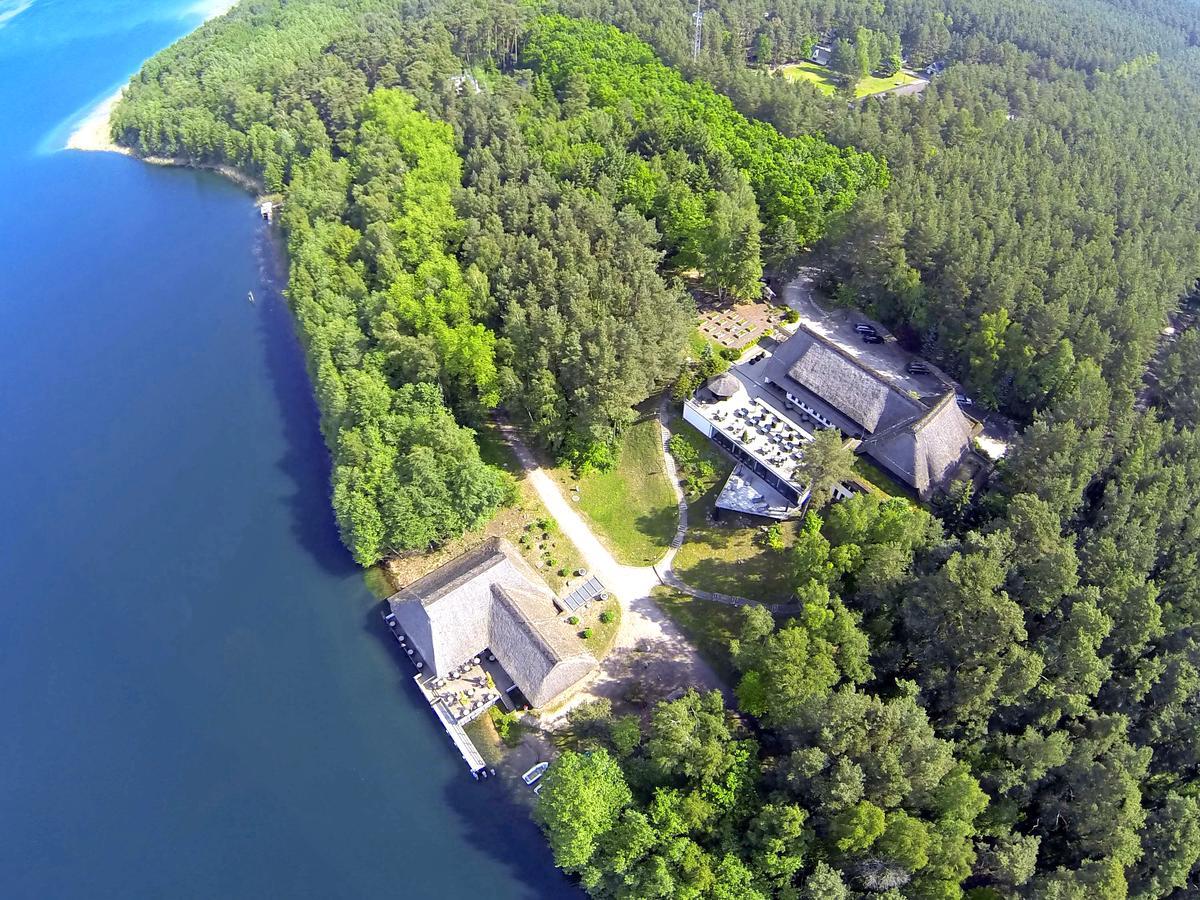 Van Der Valk Naturresort Drewitz Nossentiner Huette Exterior photo